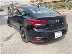هیوندای ئەلەنترا